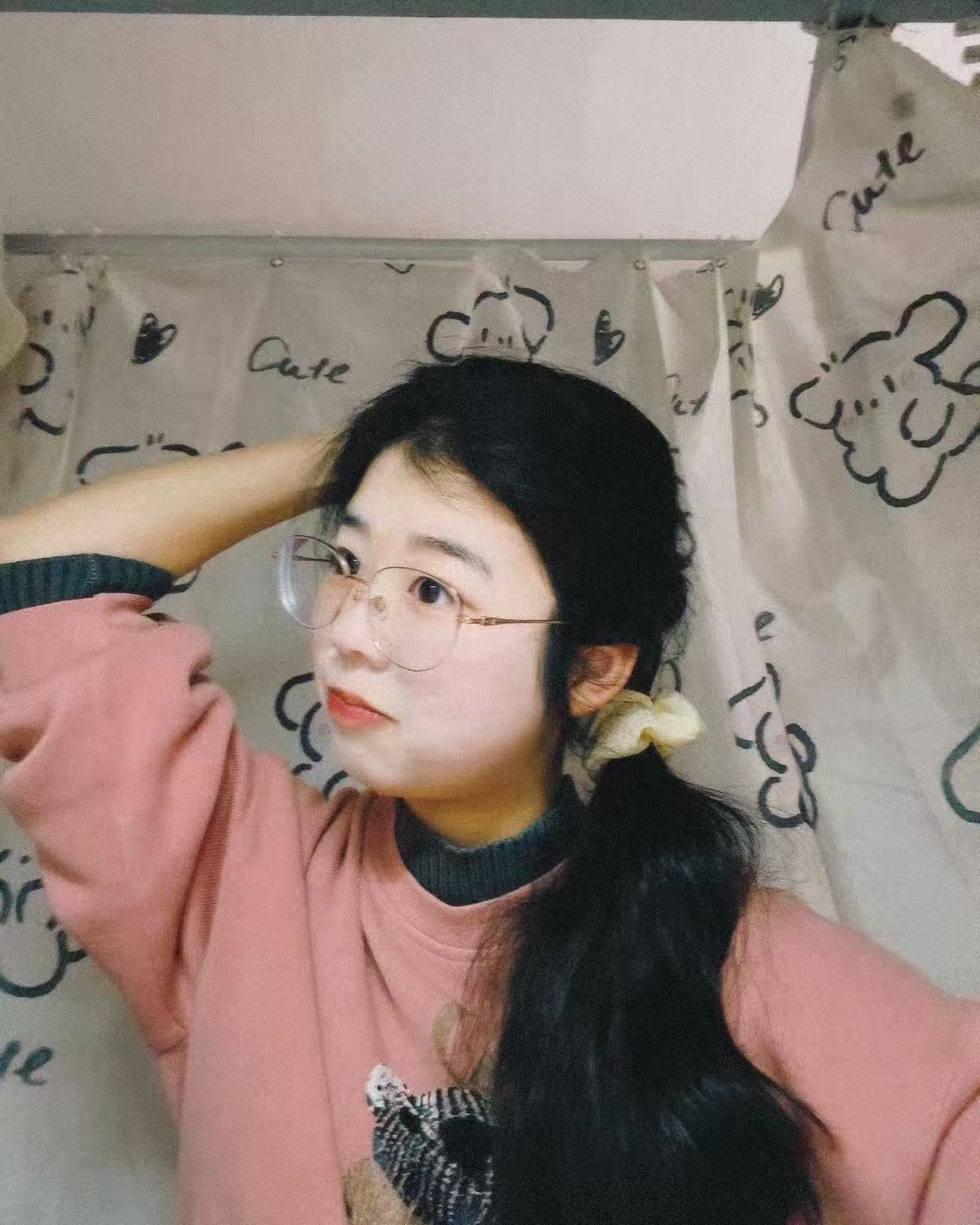 张静雯日常照片