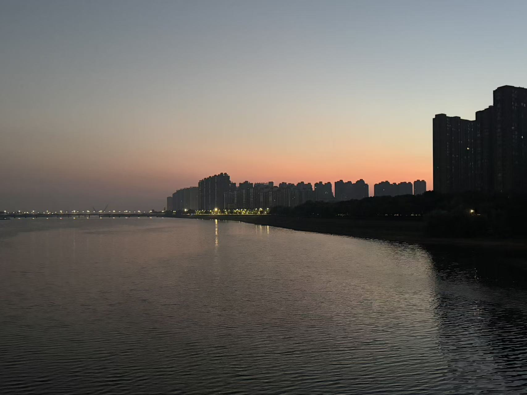 月亮岛日出